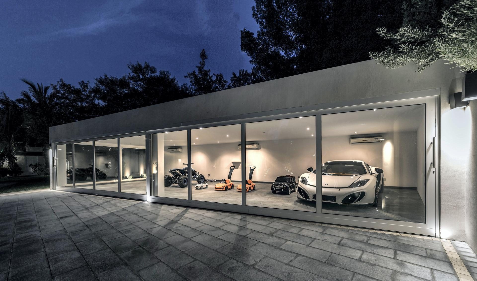 Garage Deep Cleaning Services in Dubai